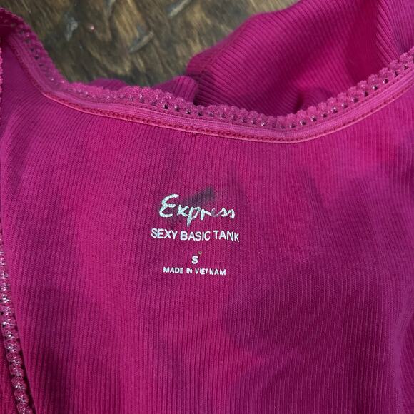 Y2K Express Sexy Basic V-Neck Ribbed Tank Small Pink Silver Embellishment Trim - Picture 2 of 3